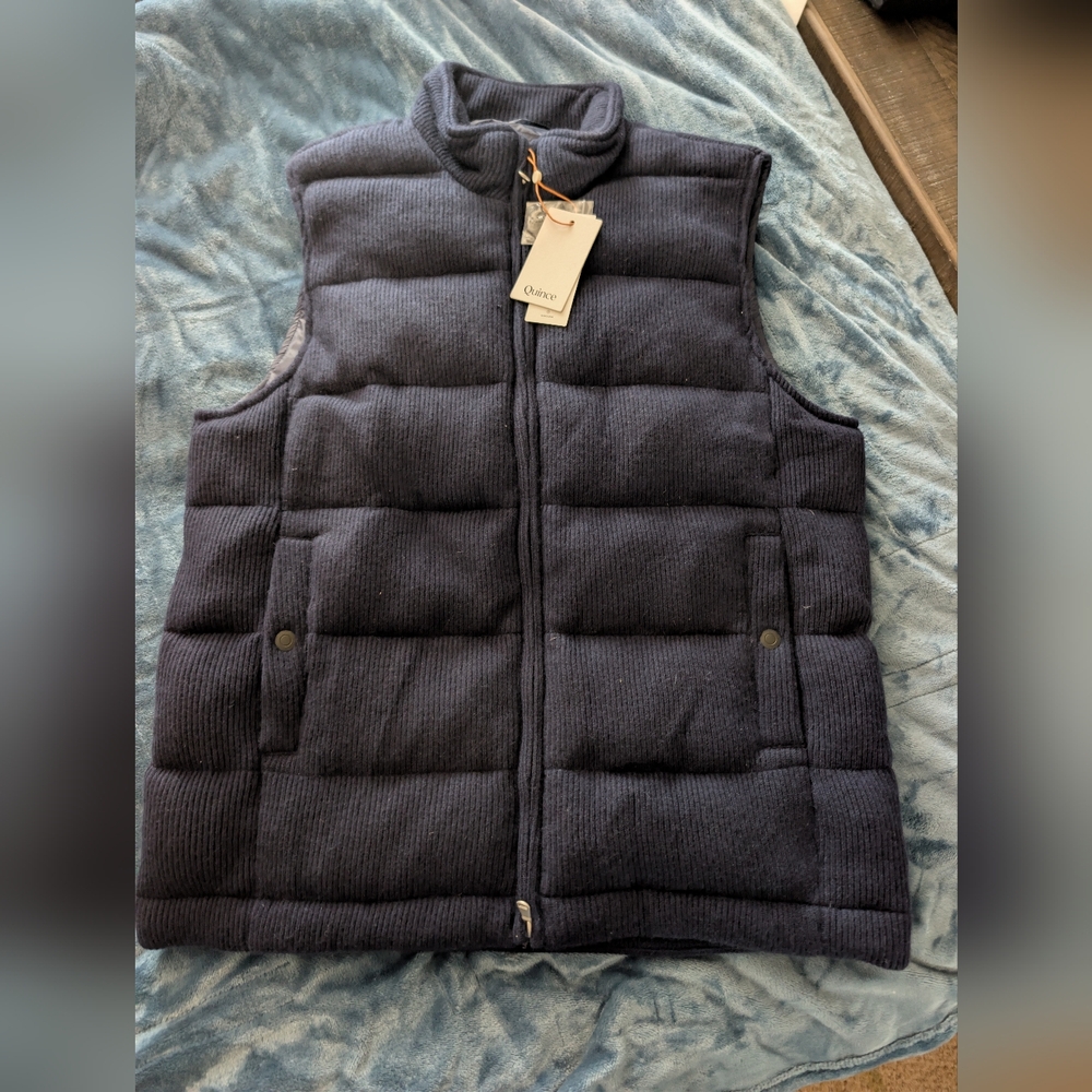 NWT Quince Mens Cashmere Puffer Vest Large True Navy Down Filled $300
